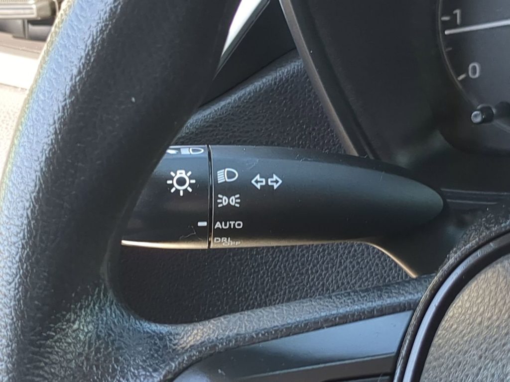 Thumbnail: 2024 Toyota Corolla - 32