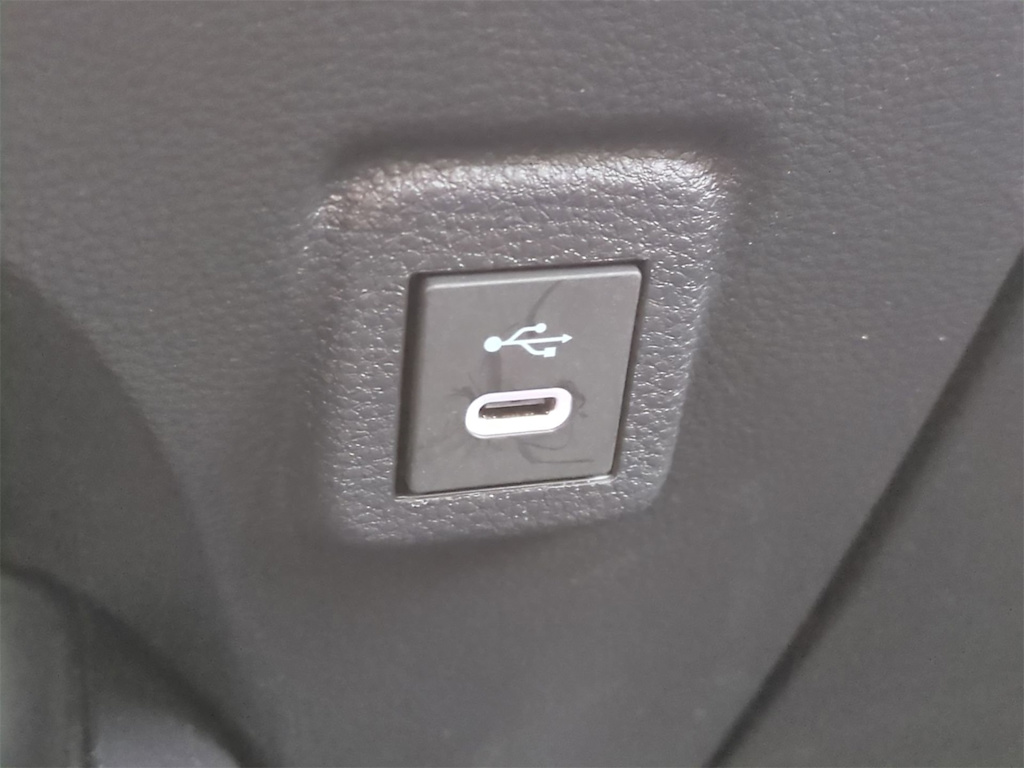 Thumbnail: 2025 Toyota Corolla - 35