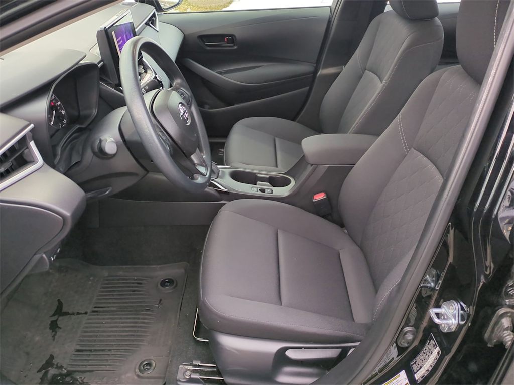 Thumbnail: 2025 Toyota Corolla - 9