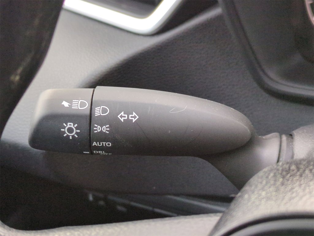 Thumbnail: 2025 Toyota Corolla - 31