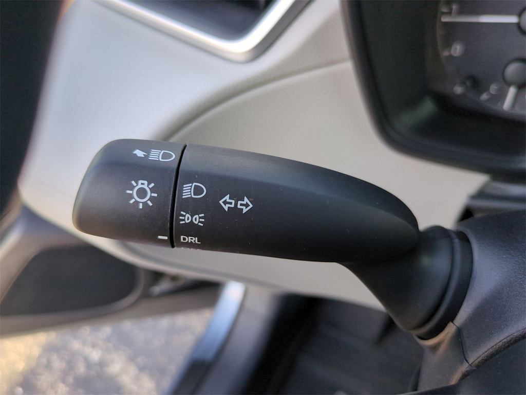 Thumbnail: 2025 Toyota Corolla Cross - 31