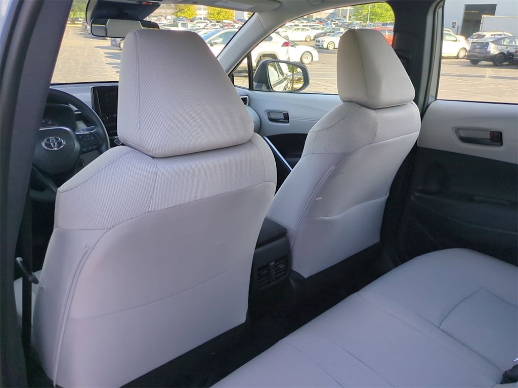 Thumbnail: 2025 Toyota Corolla Cross - 12