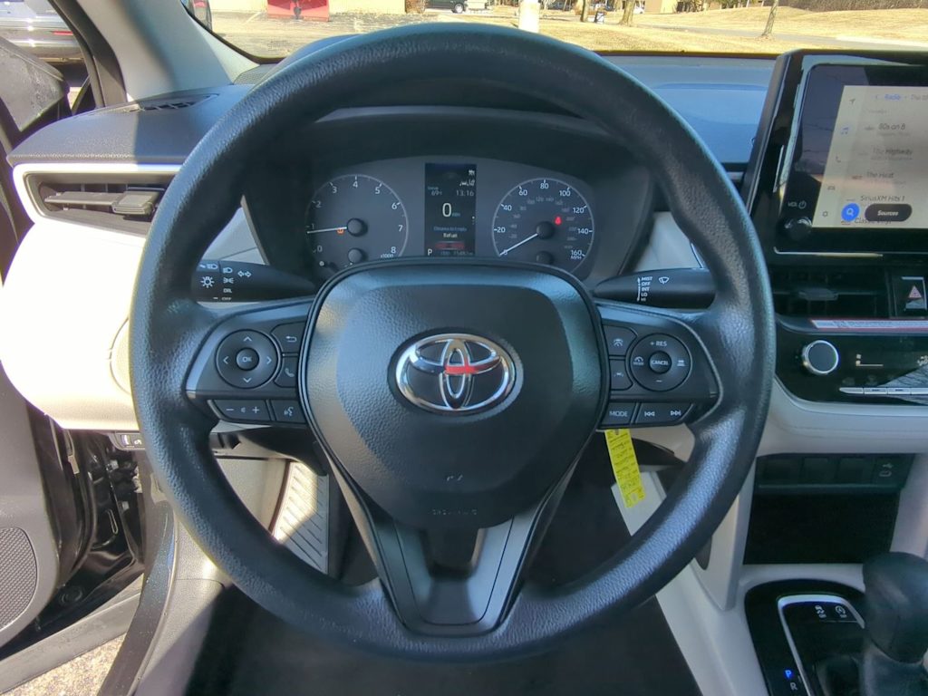 Thumbnail: 2025 Toyota Corolla Cross - 13