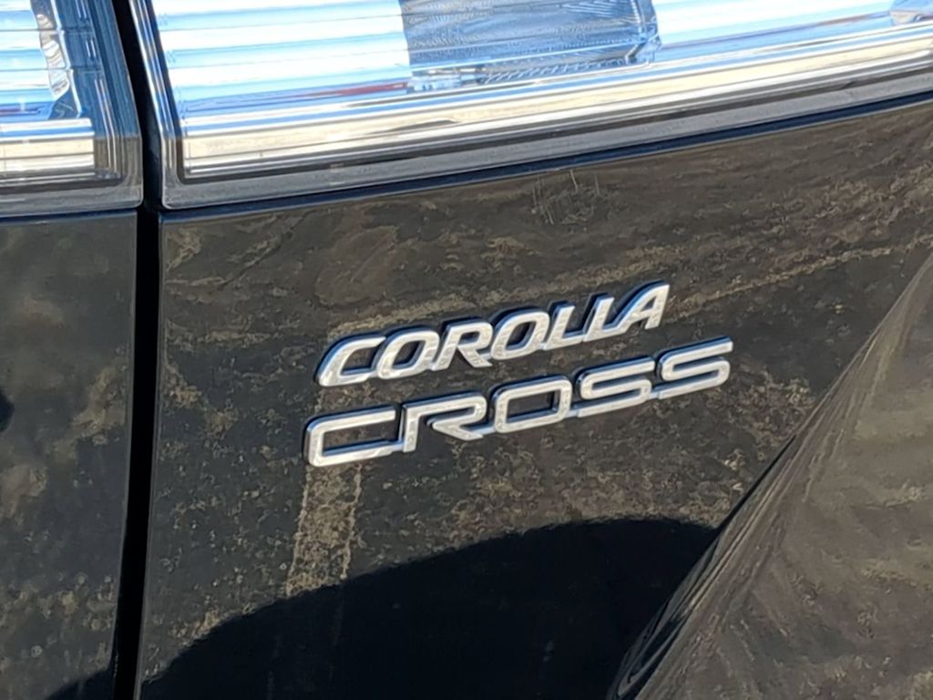 Thumbnail: 2025 Toyota Corolla Cross - 24