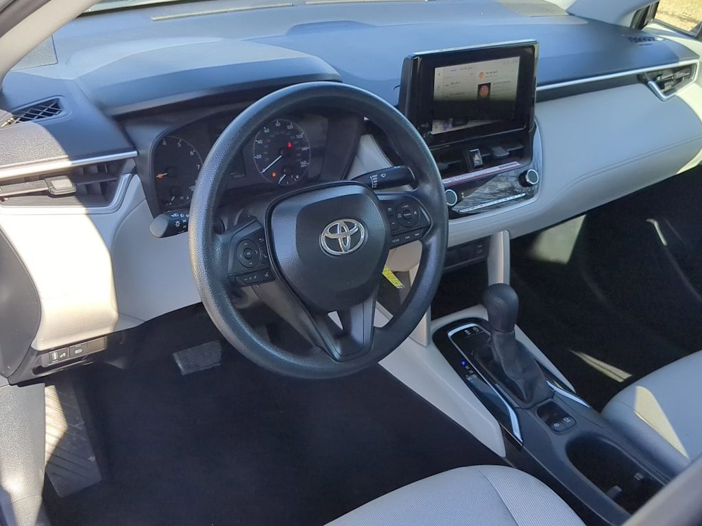 Thumbnail: 2025 Toyota Corolla Cross - 2