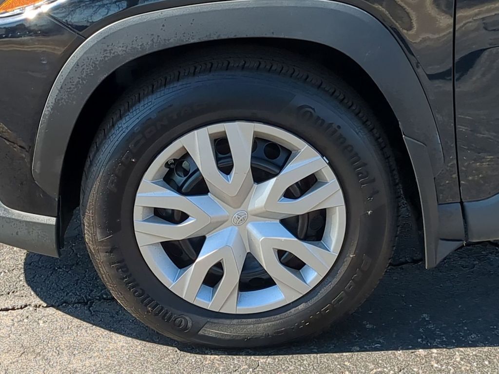 Thumbnail: 2025 Toyota Corolla Cross - 8