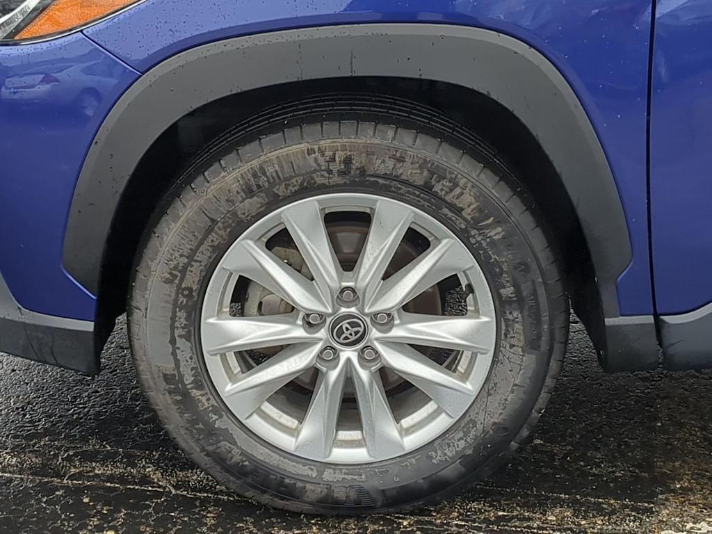 Thumbnail: 2025 Toyota Corolla Cross - 8