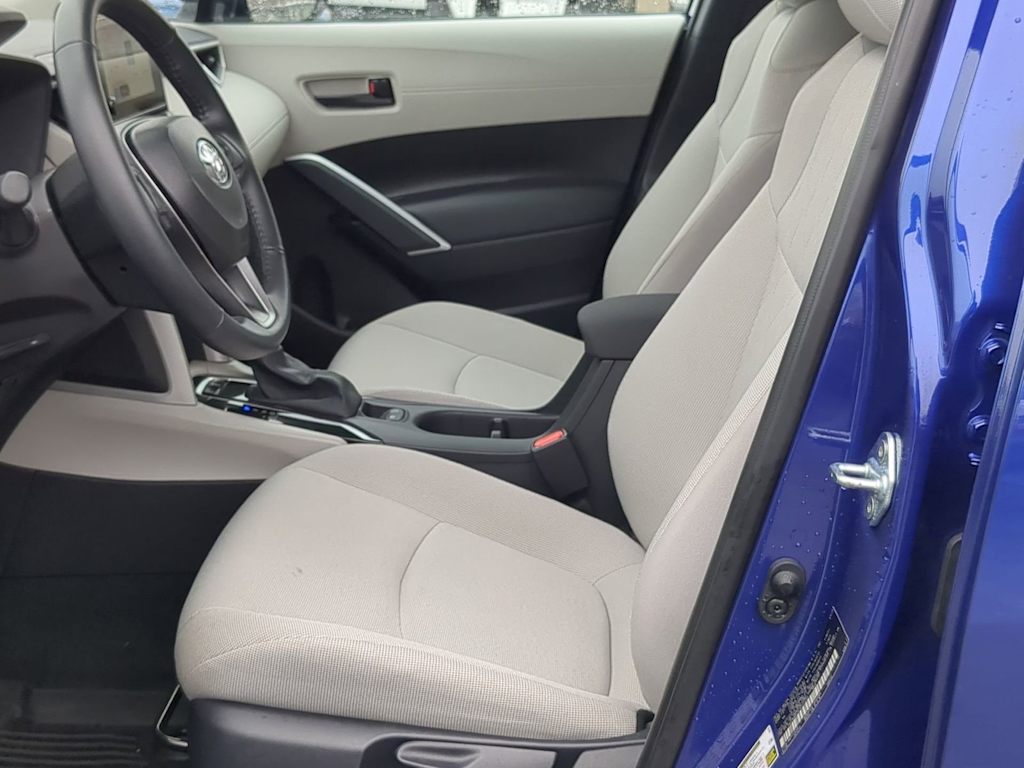 Thumbnail: 2025 Toyota Corolla Cross - 10