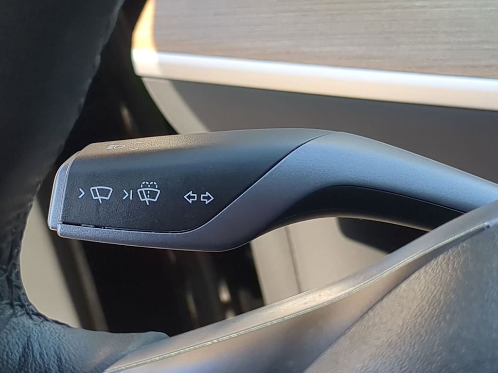 Thumbnail: 2022 Tesla Model Y - 27