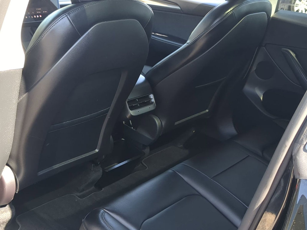 Thumbnail: 2022 Tesla Model Y - 11