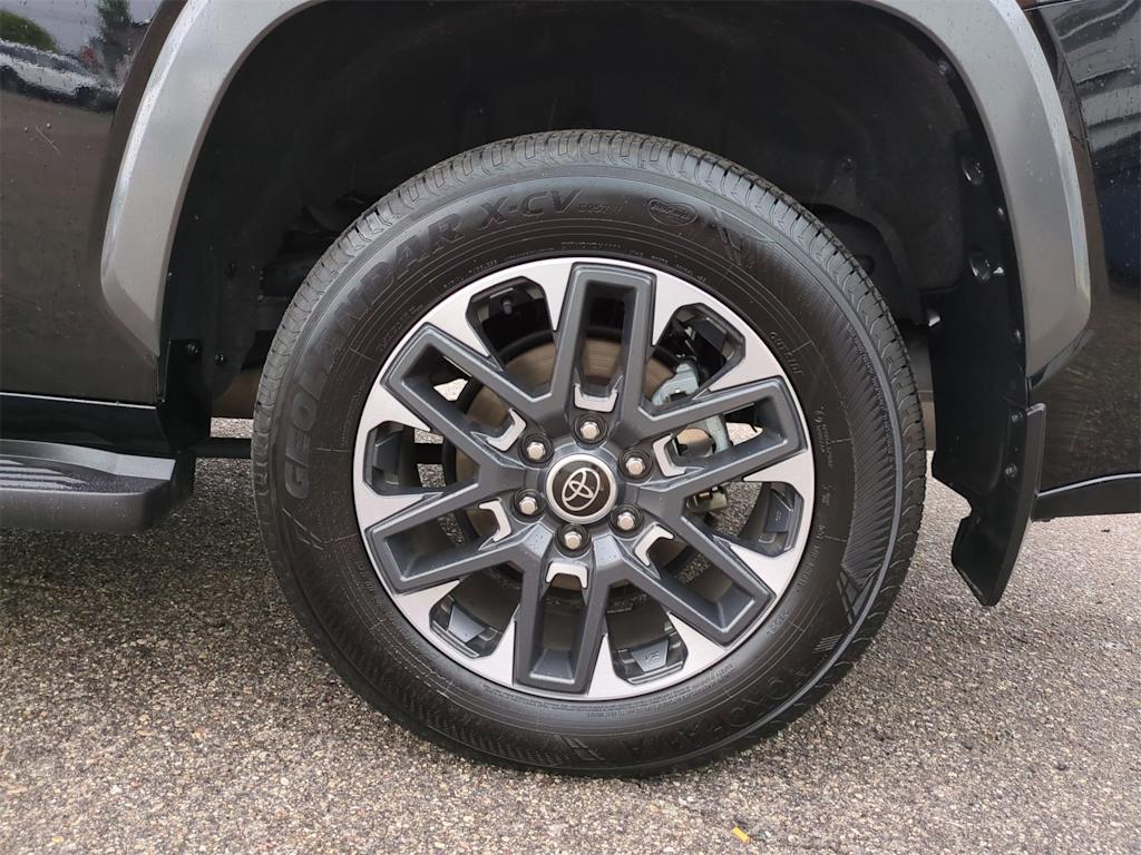 Thumbnail: 2024 Toyota Sequoia - 8