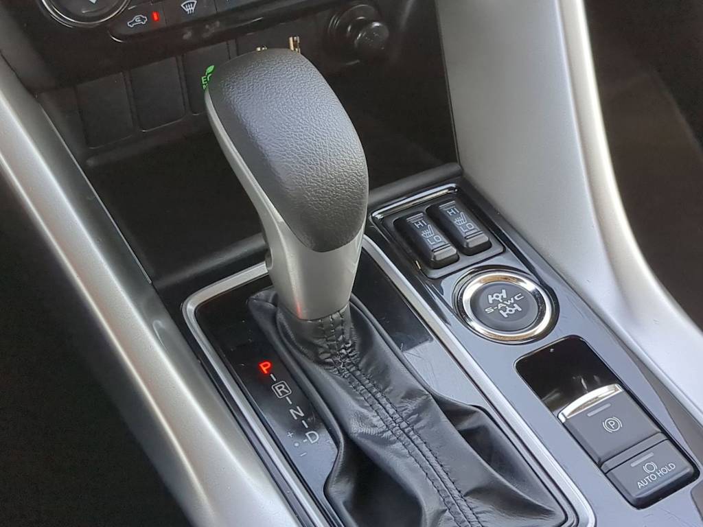 Thumbnail: 2026 Mitsubishi Eclipse Cross - 15