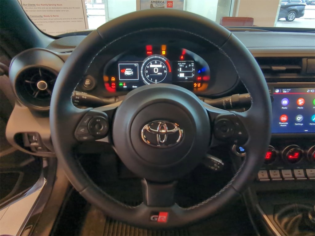 Thumbnail: 2025 Toyota GR86 - 10