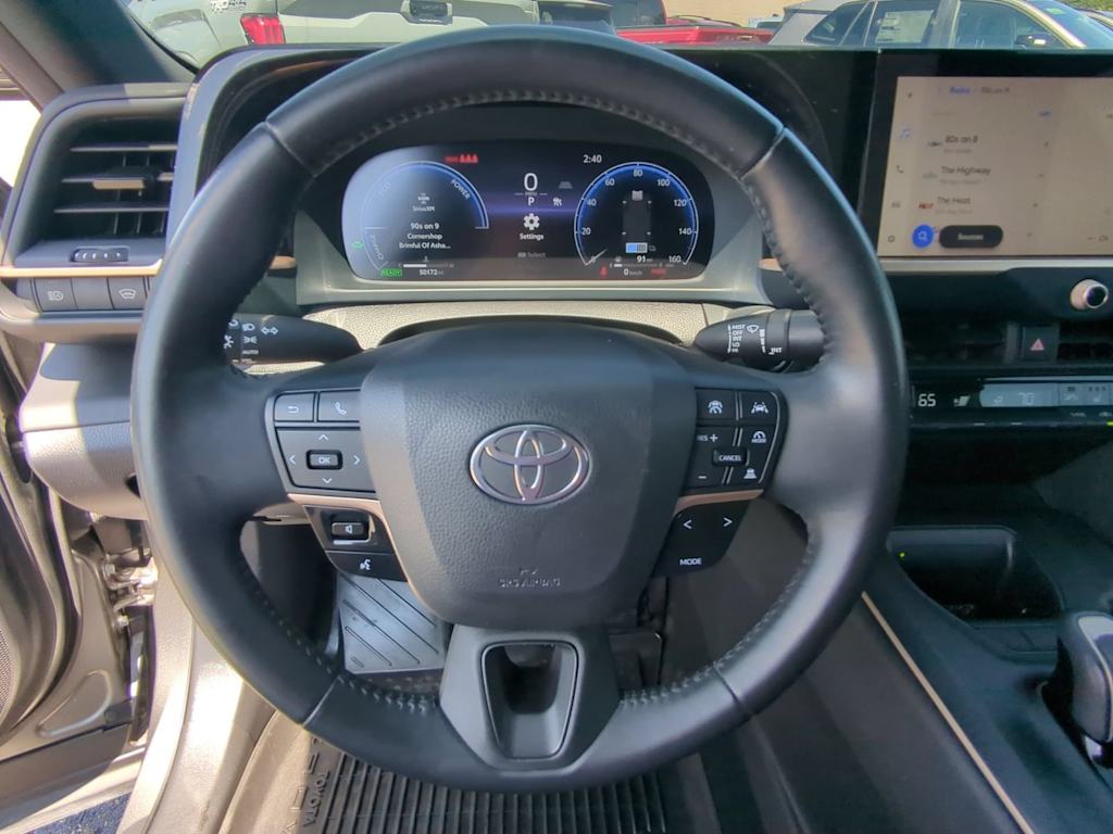 Thumbnail: 2023 Toyota Crown - 12