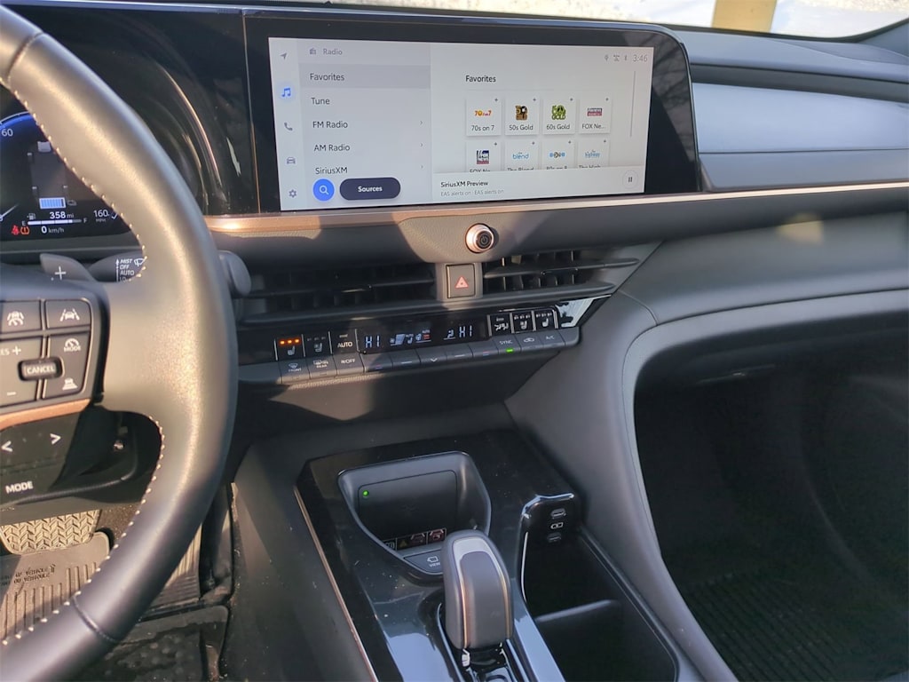 Thumbnail: 2025 Toyota Crown Signia - 13