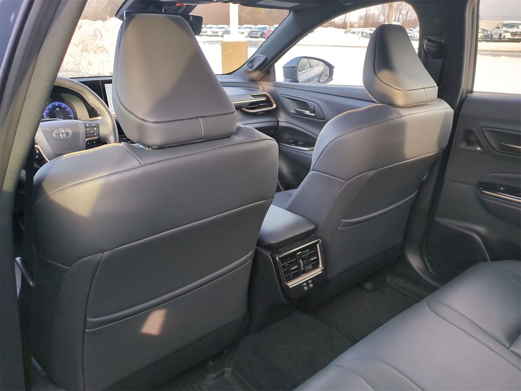 Thumbnail: 2025 Toyota Crown Signia - 11