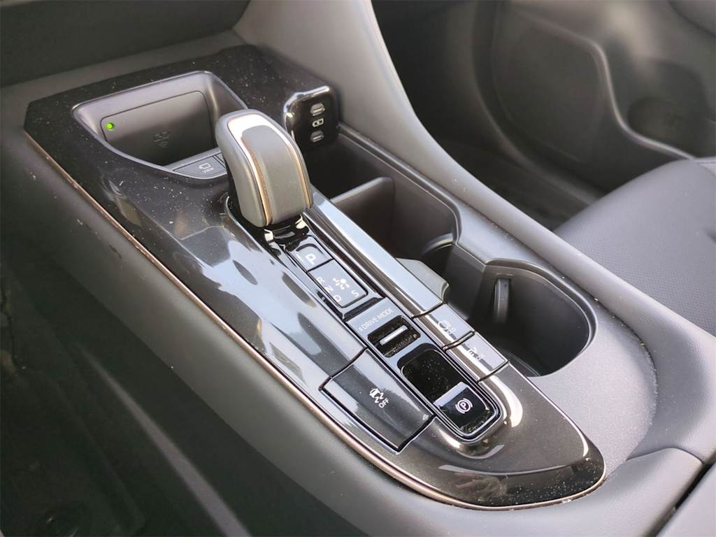 Thumbnail: 2025 Toyota Crown Signia - 35