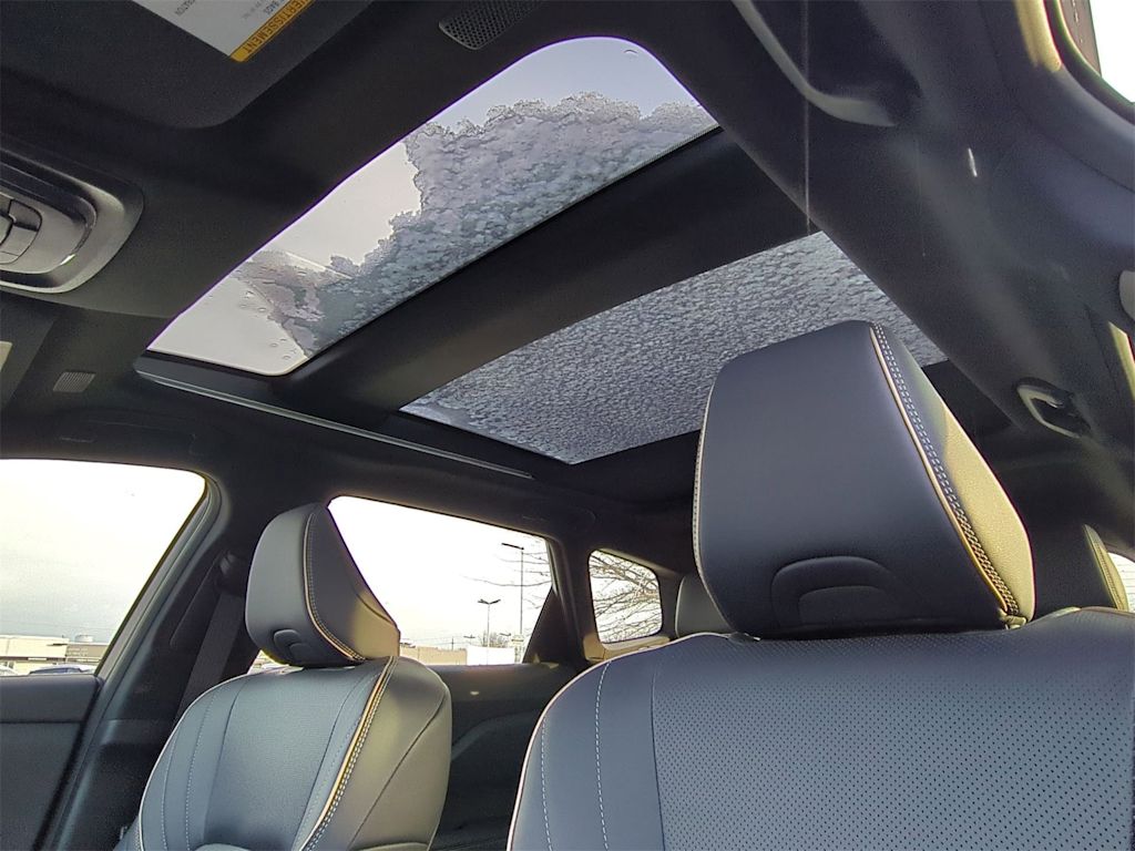 Thumbnail: 2025 Toyota Crown Signia - 26