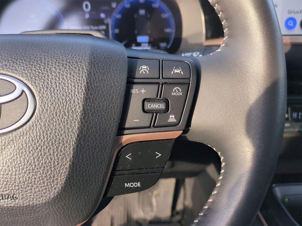 Thumbnail: 2025 Toyota Crown Signia - 30