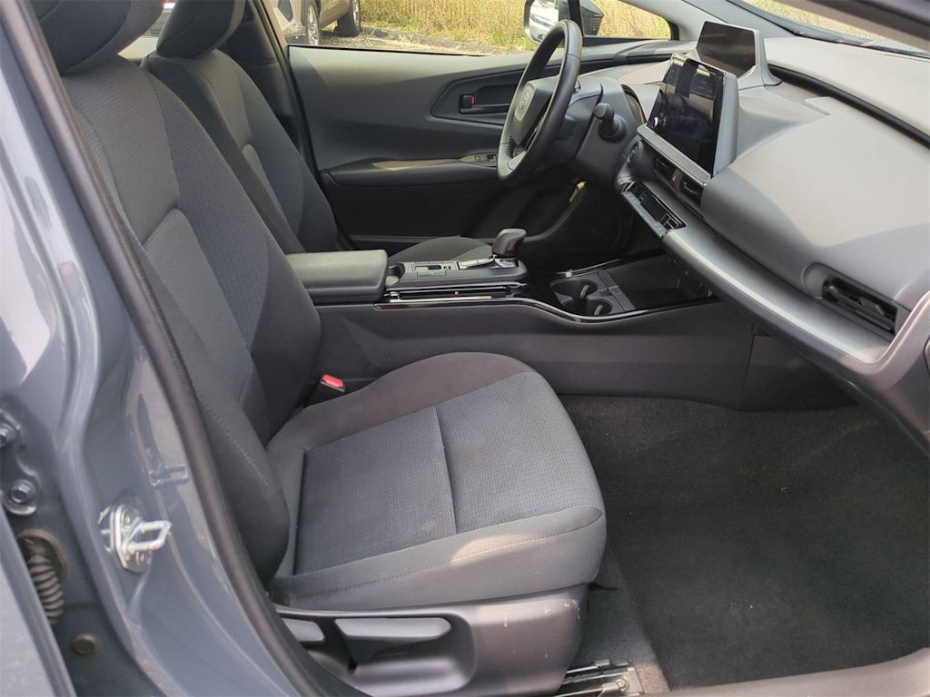 Thumbnail: 2024 Toyota Prius - 24