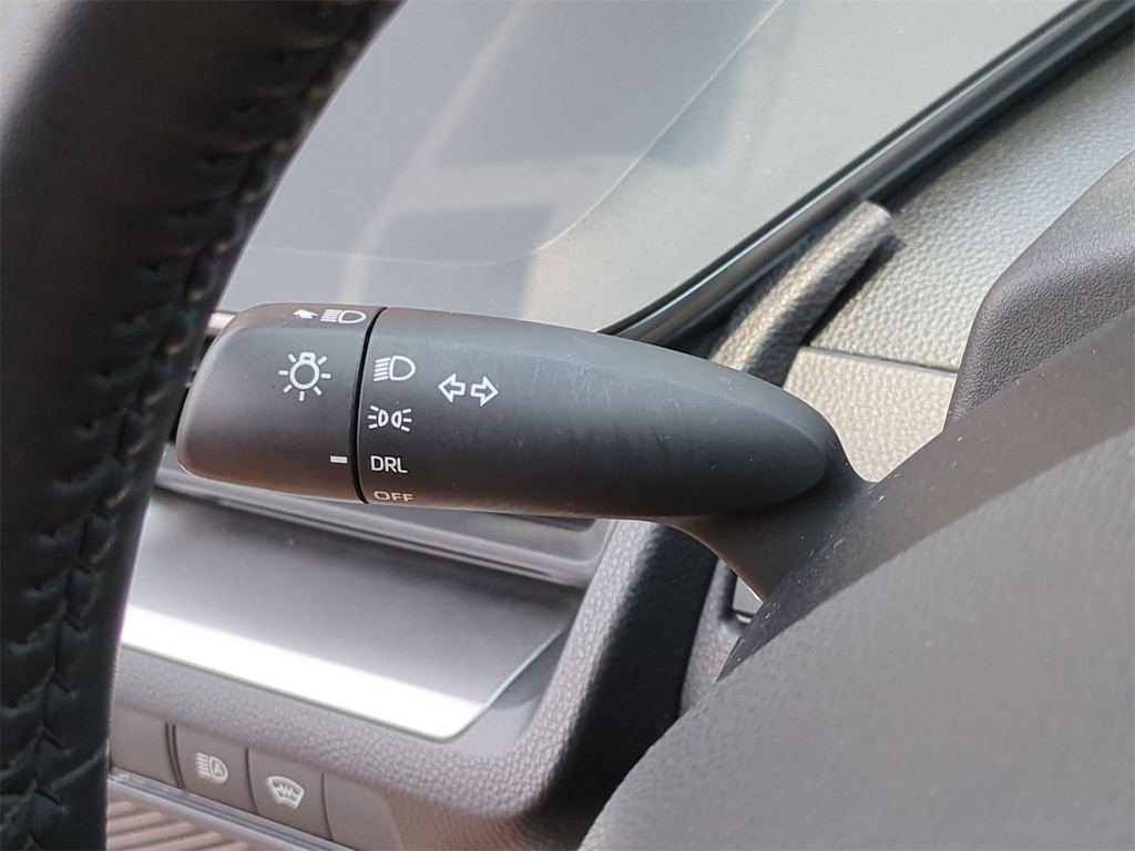 Thumbnail: 2024 Toyota Prius - 28