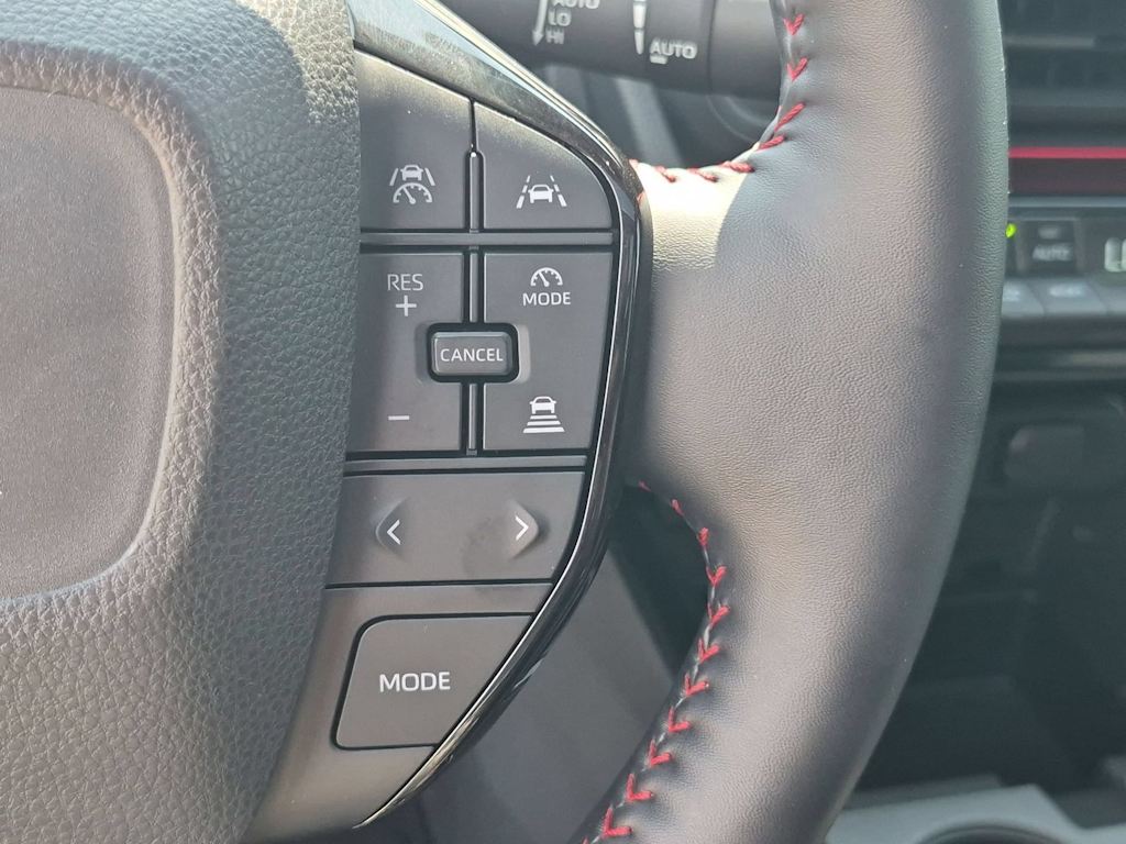 Thumbnail: 2026 Toyota Prius v - 31