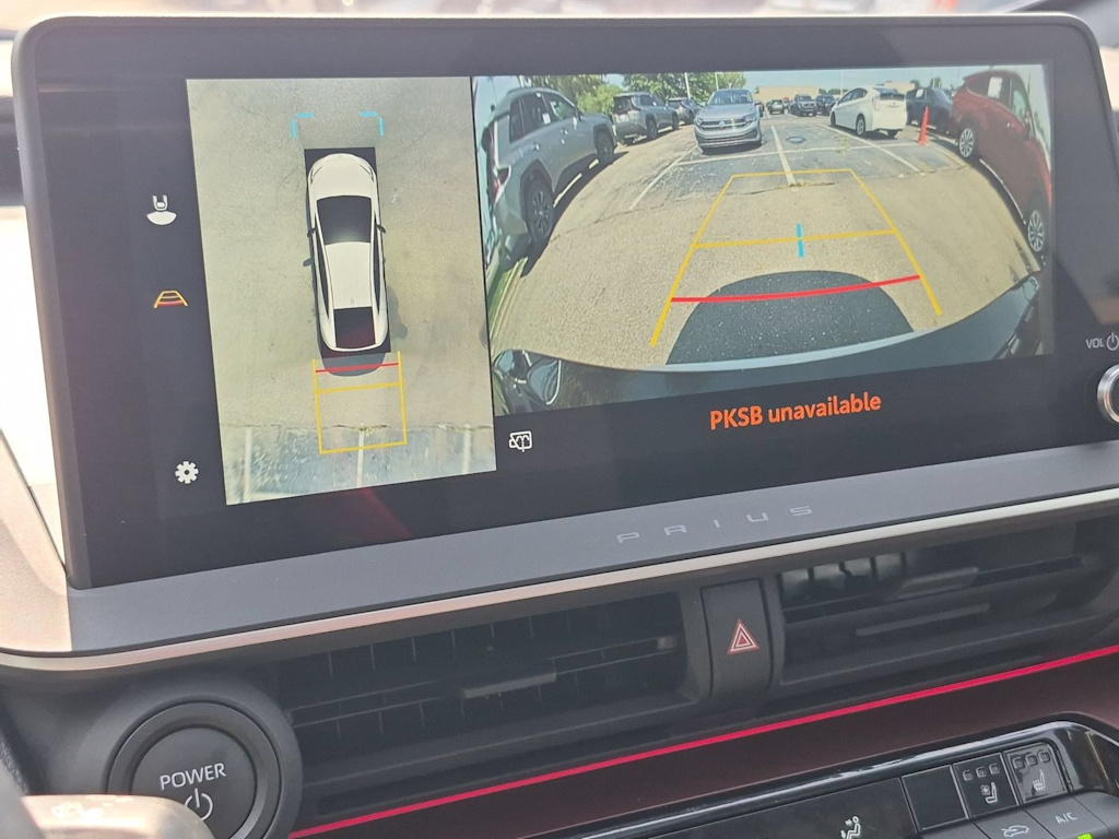 Thumbnail: 2026 Toyota Prius v - 35