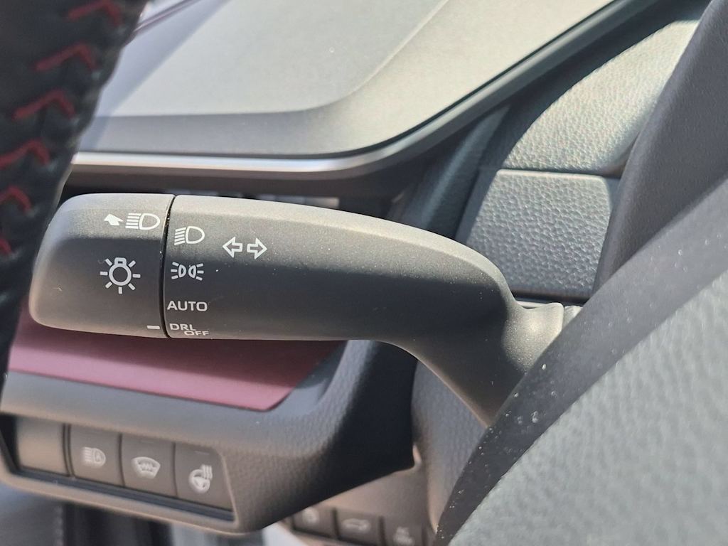 Thumbnail: 2026 Toyota Prius v - 33