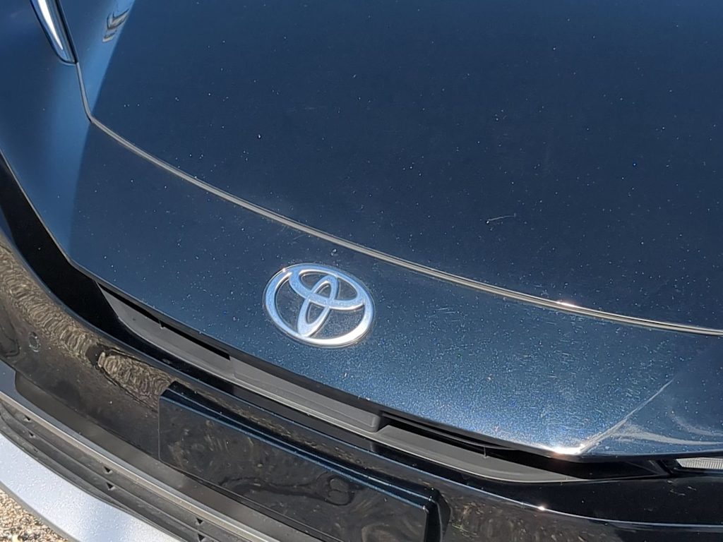 Thumbnail: 2023 Toyota Prius Prime - 6