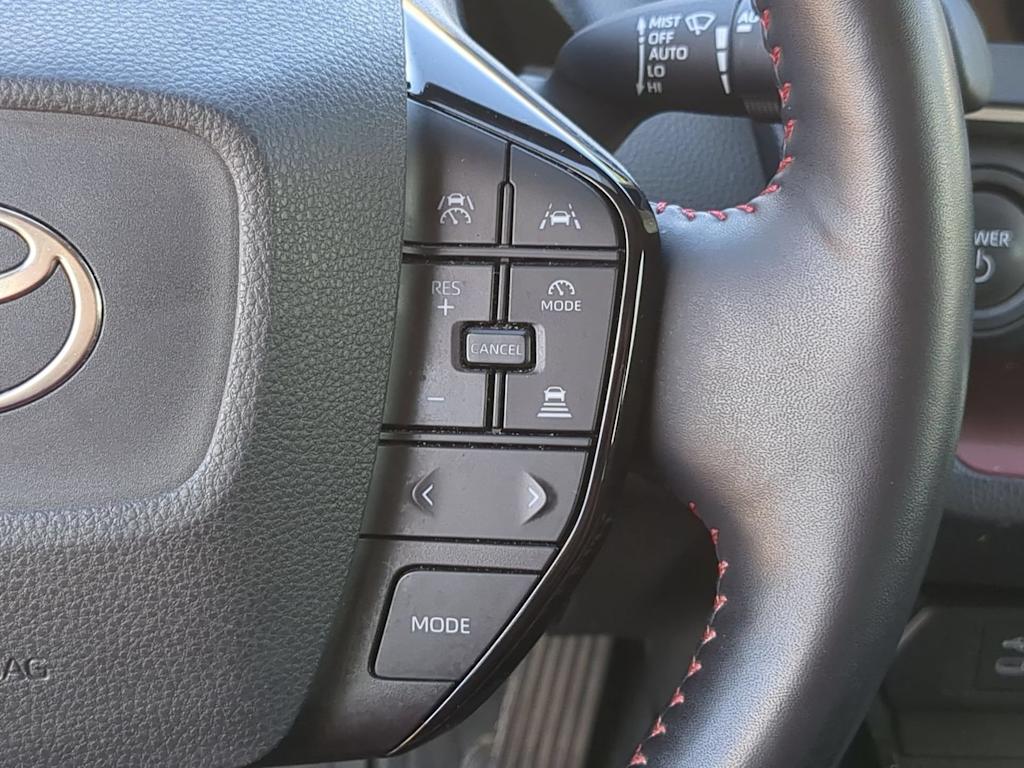 Thumbnail: 2023 Toyota Prius Prime - 27