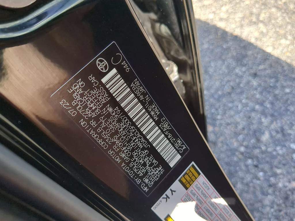 Thumbnail: 2023 Toyota Prius Prime - 32