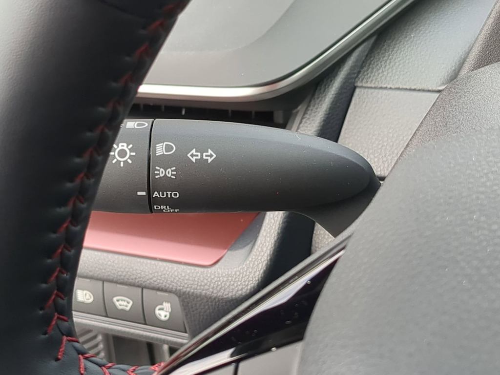 Thumbnail: 2026 Toyota Prius v - 30