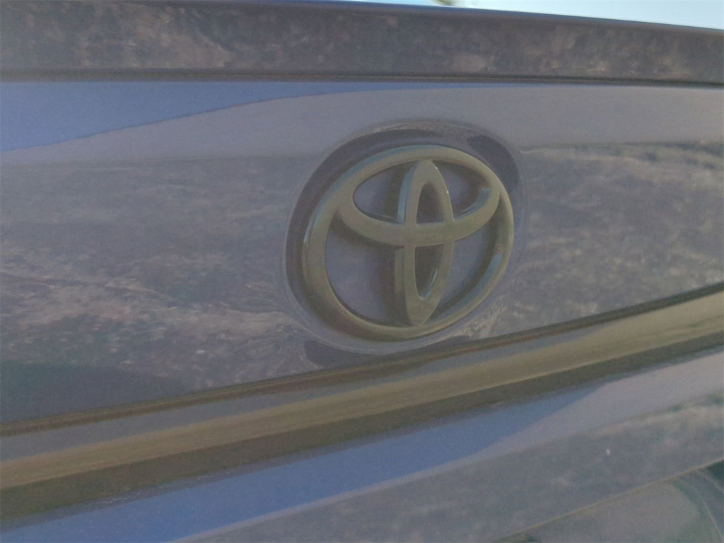 2020 Toyota Corolla SE 7