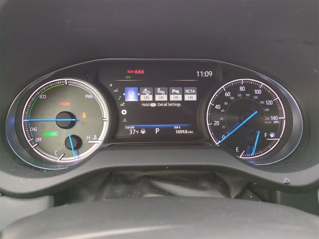 Thumbnail: 2022 Toyota Venza - 16