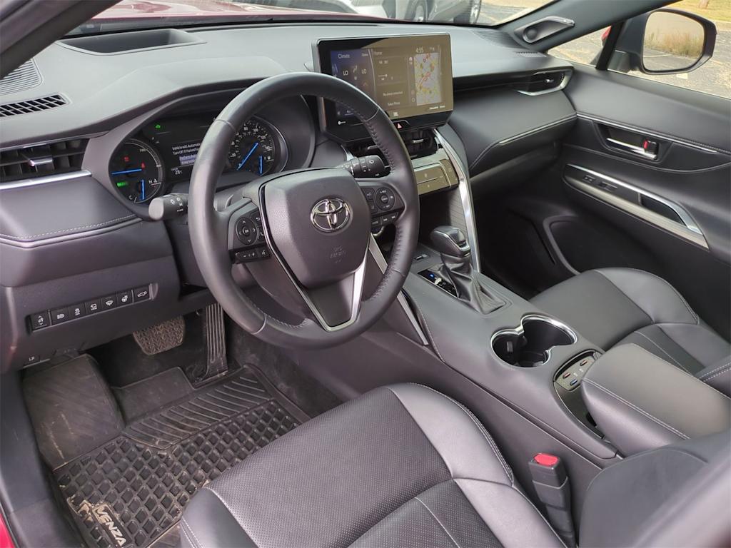 Thumbnail: 2022 Toyota Venza - 2