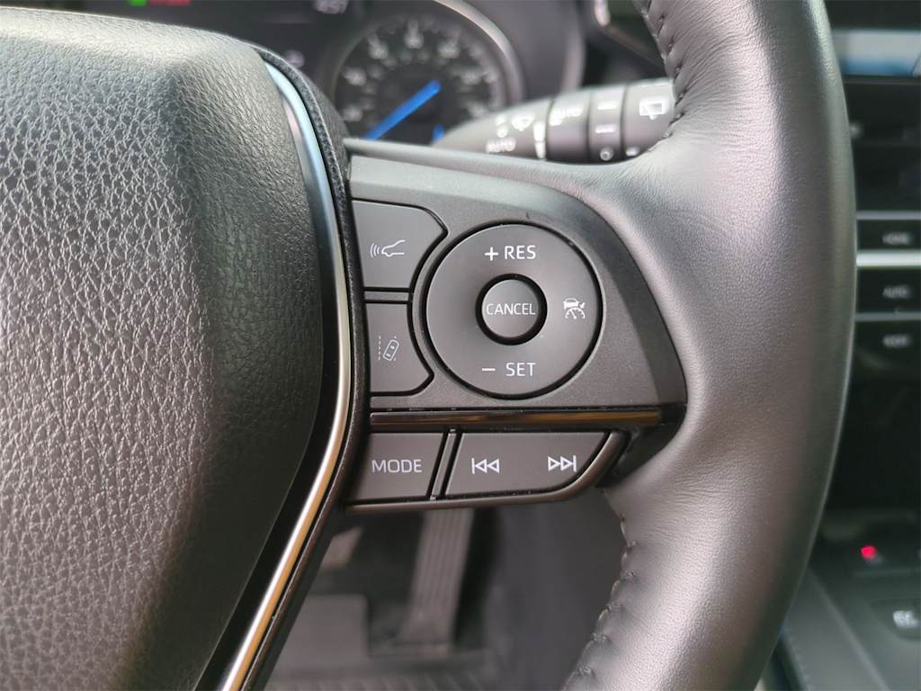 Thumbnail: 2022 Toyota Venza - 31