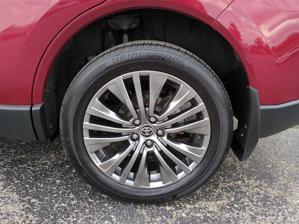 Thumbnail: 2022 Toyota Venza - 8