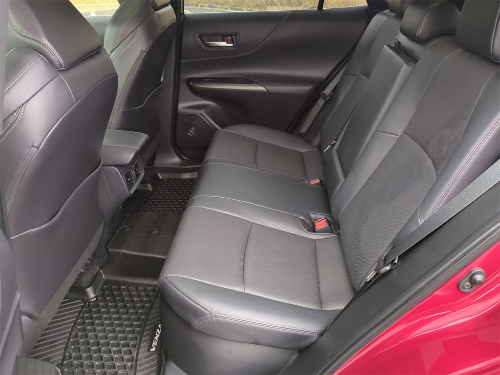 Thumbnail: 2022 Toyota Venza - 28