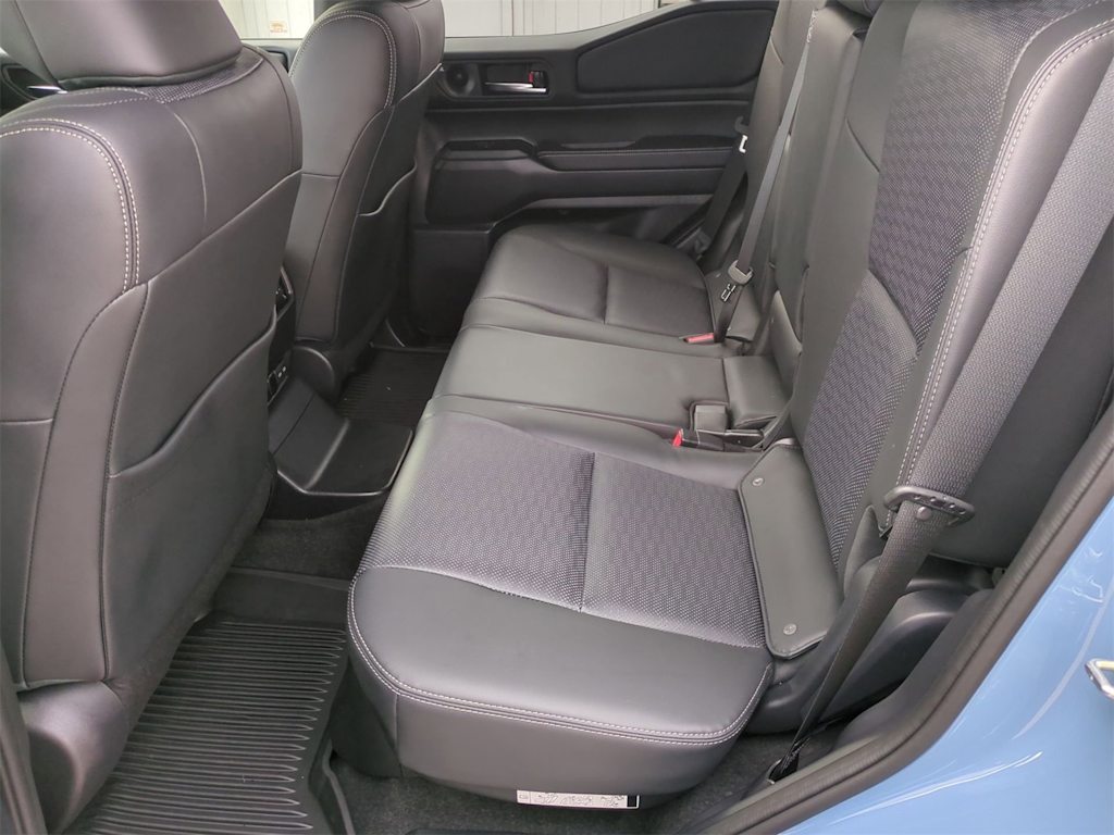 Thumbnail: 2025 Toyota Land Cruiser - 12