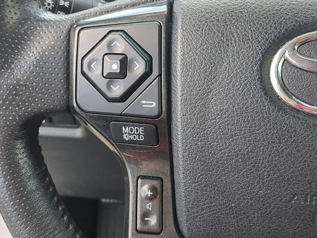 Thumbnail: 2019 Toyota 4Runner - 28