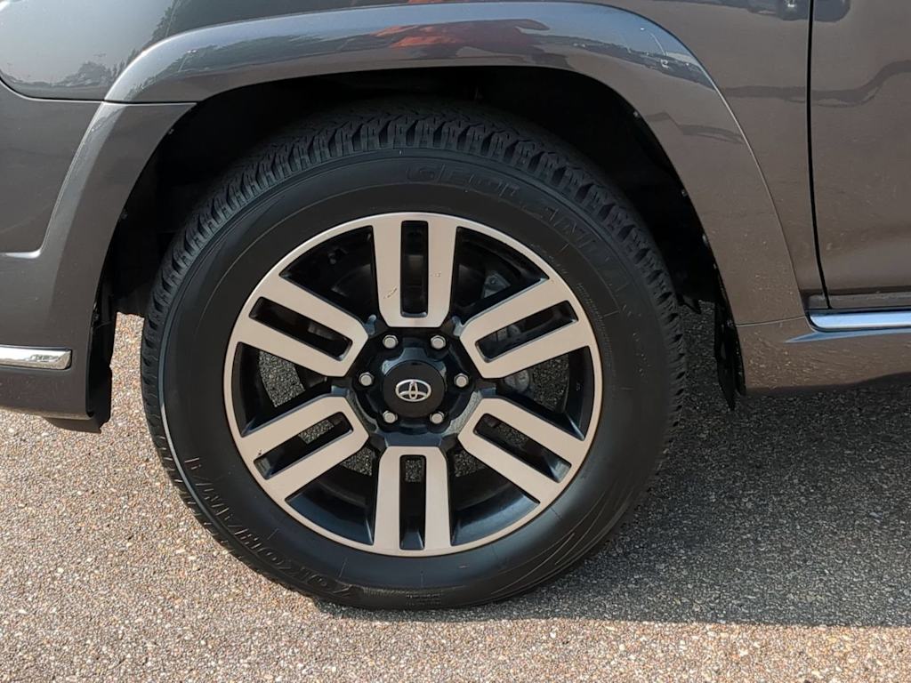 Thumbnail: 2023 Toyota 4Runner - 8
