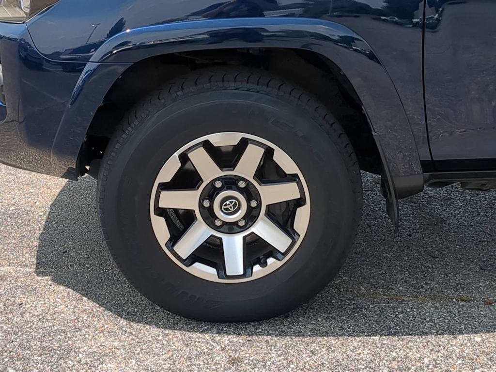 Thumbnail: 2022 Toyota 4Runner - 8