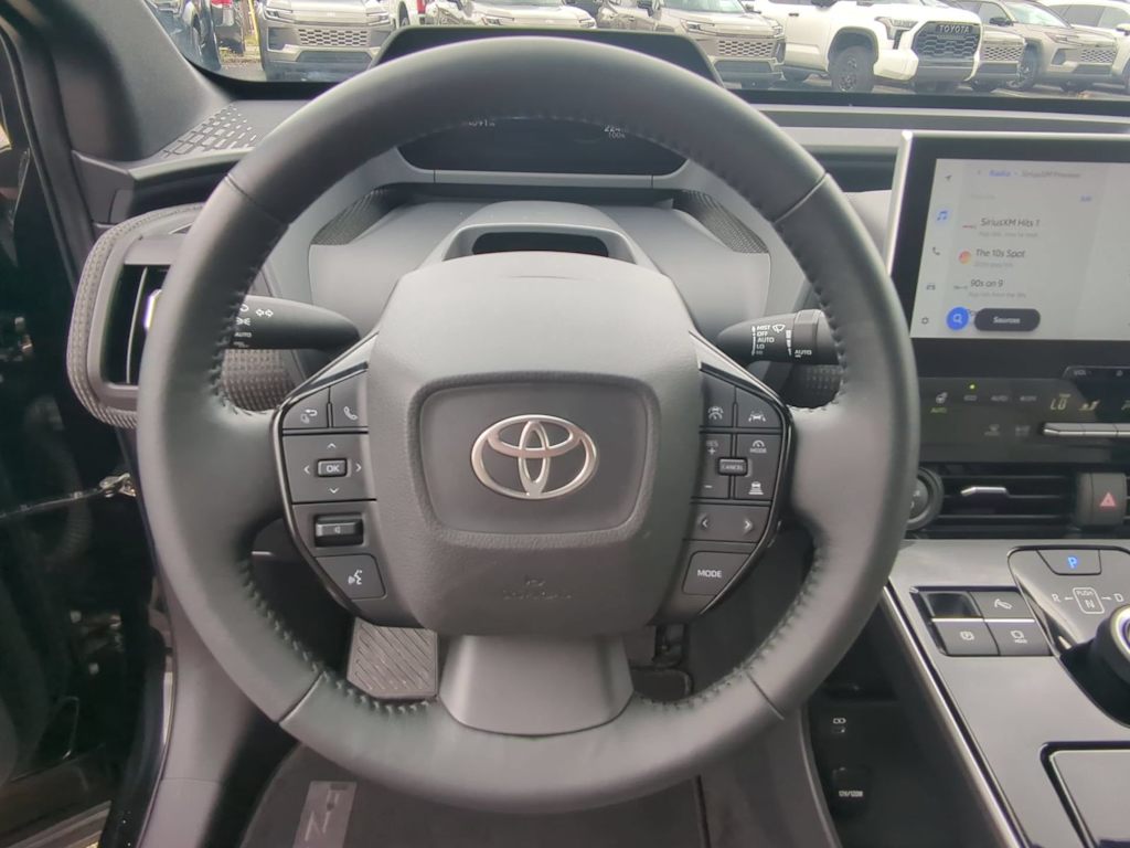 Thumbnail: 2024 Toyota bZ4X - 12