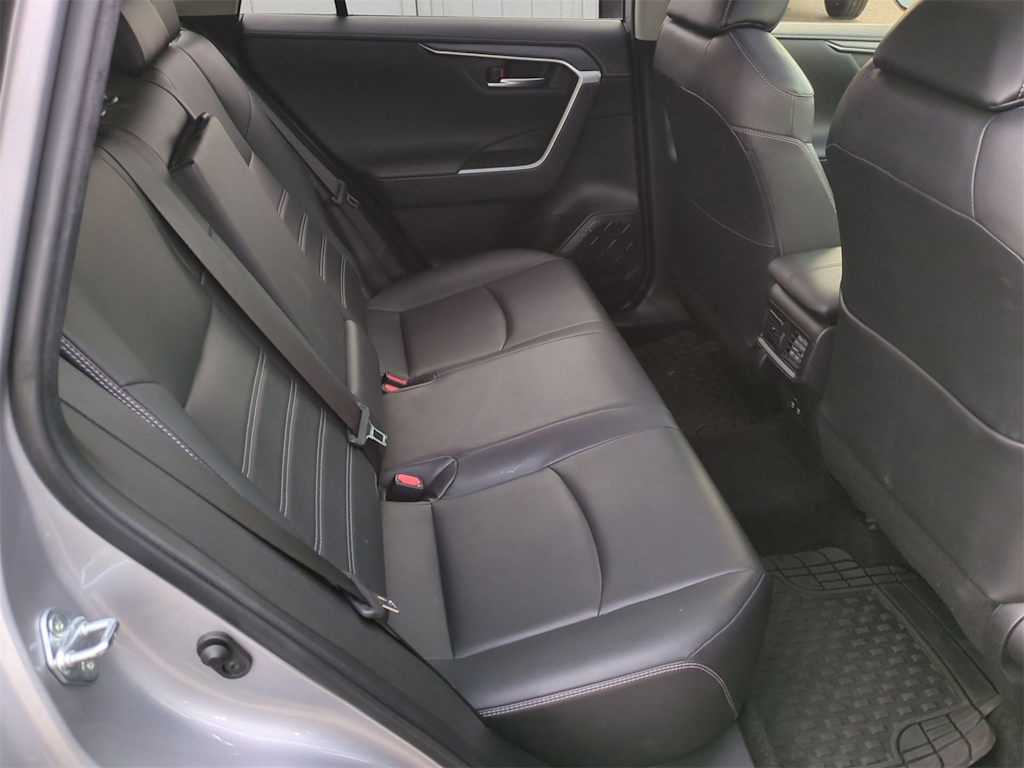 Thumbnail: 2019 Toyota RAV4 - 29