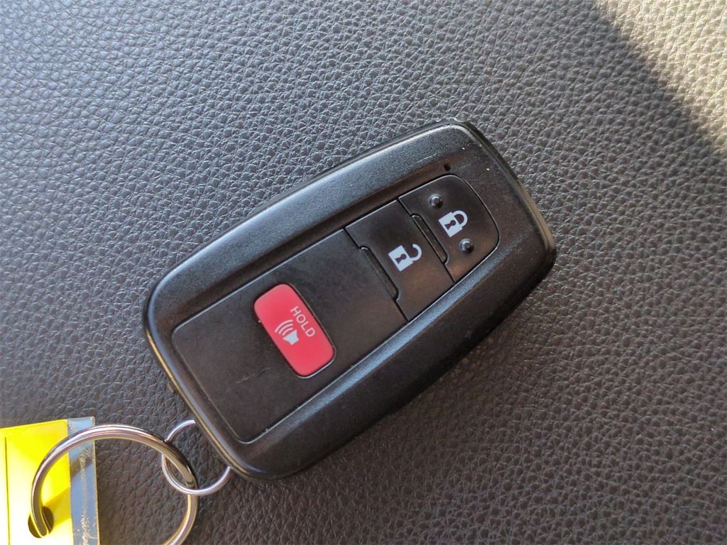 Thumbnail: 2023 Toyota RAV4 - 18