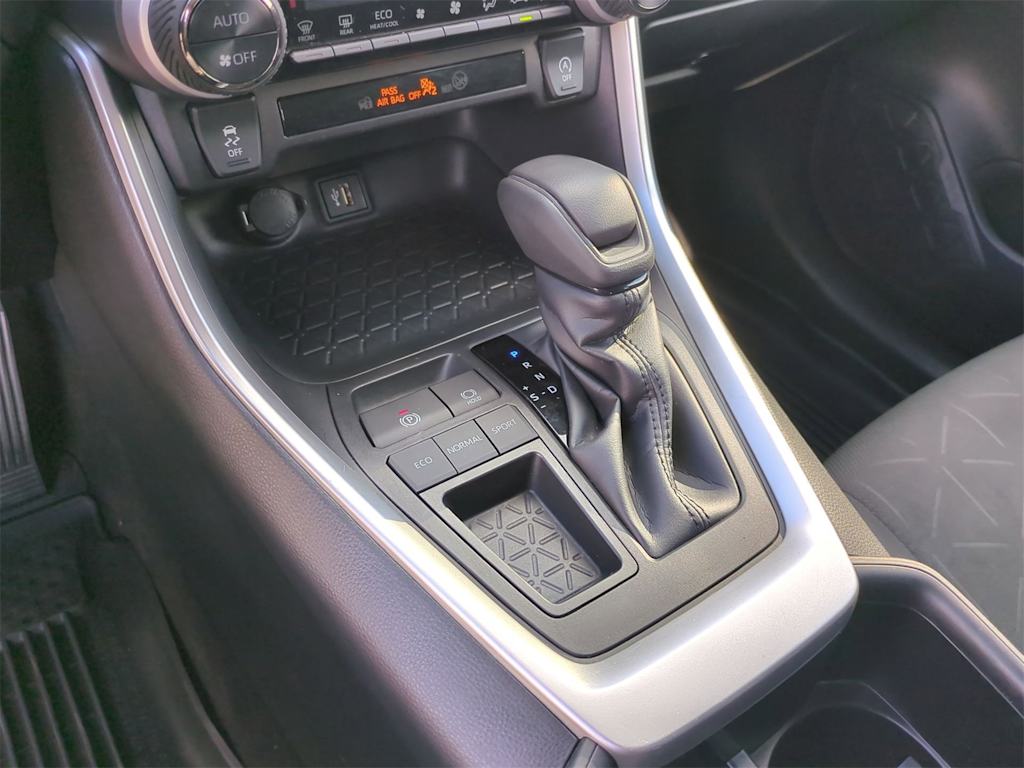 Thumbnail: 2023 Toyota RAV4 - 35