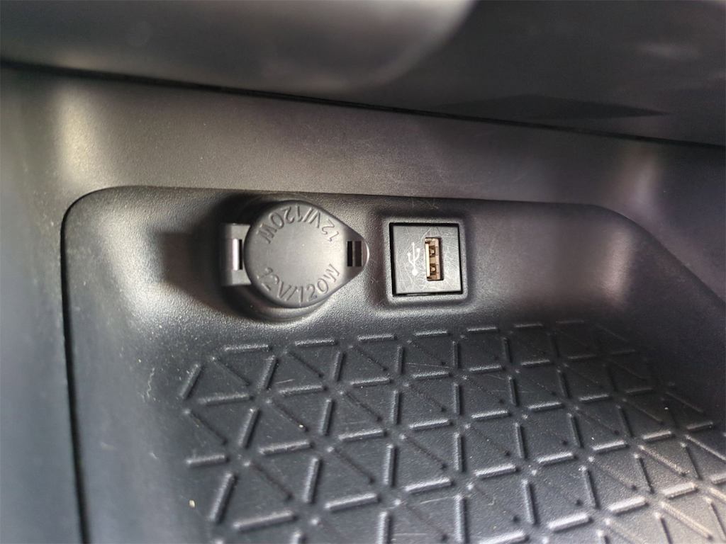 Thumbnail: 2023 Toyota RAV4 - 15