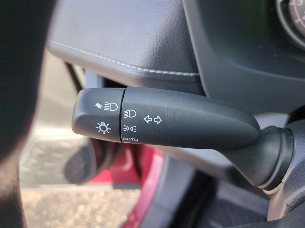 Thumbnail: 2023 Toyota RAV4 - 32