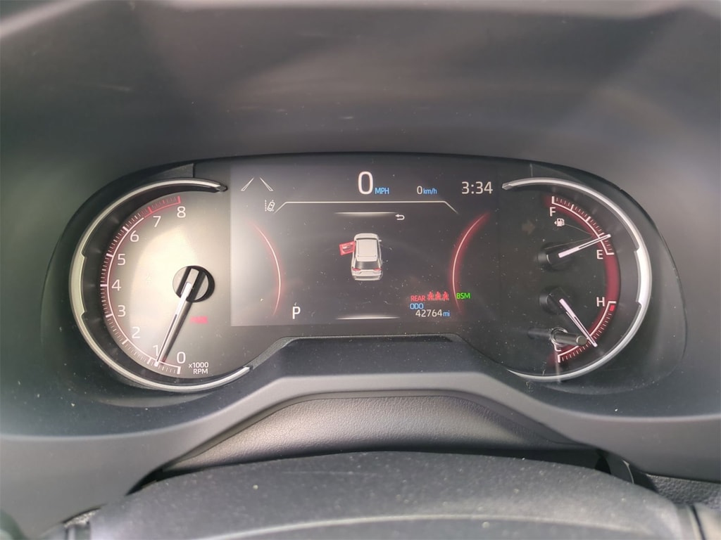 Thumbnail: 2023 Toyota RAV4 - 16