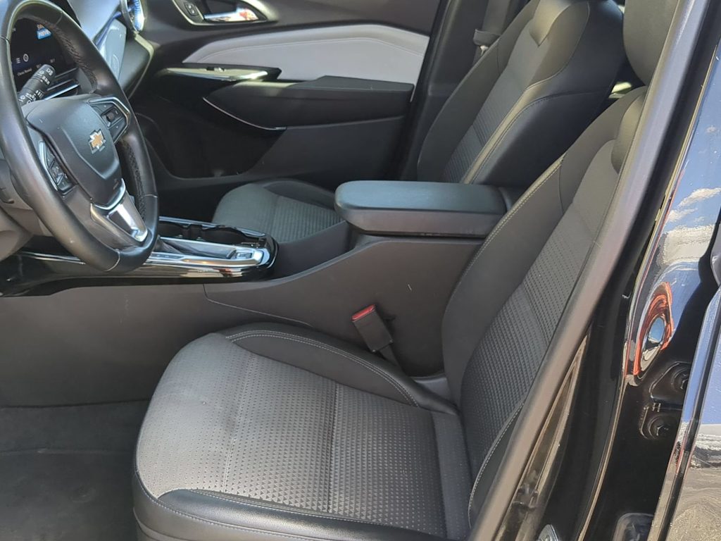 Thumbnail: 2025 Chevrolet Trax - 10